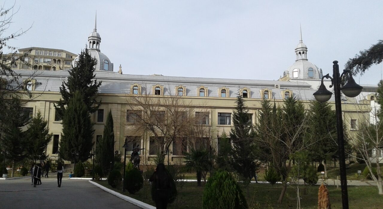 Azerbaycan Devlet Sanat Akademisi kampüs görseli
